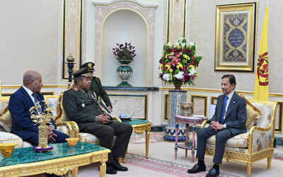 HIS MAJESTY THE SULTAN AND YANG DI-PERTUAN OF BRUNEI DARUSSALAM RECEIVES IN AUDIENCE THE CHIEF OF DEFENCE FORCE OF TIMOR-LESTE AND HER MAJESTY DULI RAJA ISTERI RECEIVES IN AUDIENCE THE SPOUSE OF THE CHIEF OF DEFENCE FORCE OF TIMOR-LESTE