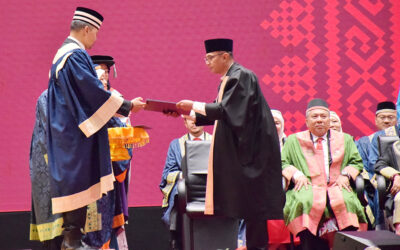 GRADUATION CERTIFICATES PRESENTED TO ROYAL BRUNEI ARMED FORCES OFFICERS AT THE 37TH UBD CONVOCATION