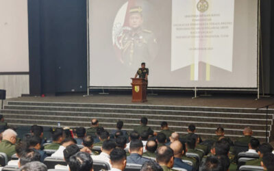 SPECIAL SESSION WITH COMMANDER OF THE ROYAL BRUNEI ARMED FORCES FOR OFFICERS RANKED MAJOR / LIEUTENANT COMMANDER, RBN