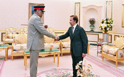 HIS MAJESTY THE SULTAN AND YANG DI-PERTUAN OF BRUNEI DARUSSALAM RECEIVES IN AUDIENCE CHAIRMAN JOINT CHIEFS OF STAFF COMMITTEE, PAKISTAN ARMED FORCES