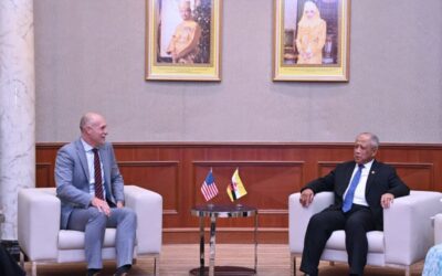 MINISTER AT THE PRIME MINISTER’S OFFICE AND MINISTER OF DEFENCE II RECEIVES COURTESY CALL FROM THE ACTING ASSISTANT SECRETARY OF WAR FOR INDO-PACIFIC SECURITY AFFAIRS / PRINCIPAL DEPUTY ASSISTANT SECRETARY OF WAR FOR INDO-PACIFIC SECURITY AFFAIRS